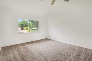 2610 Hillcrest Ave, Greenville, TX 75402 - Photo 12
