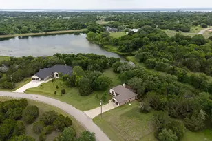 4014 Whitecrest Dr, Whitney, TX 76692 - Photo 2