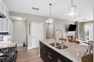 1320 May St, Fort Worth, TX 76104 - Photo 6