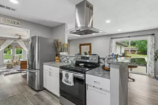 2306 W Five Mile Pkwy, Dallas, TX 75224 - Photo 2