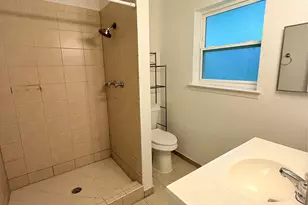 2707 Mark Twain Dr, Farmers Branch, TX 75234 - Photo 10