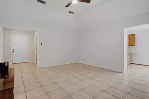 742 S Valentine Dr, Sherman, TX 75090 - Photo 8