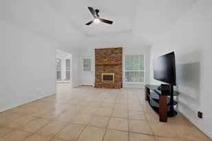 742 S Valentine Dr, Sherman, TX 75090 - Photo 4