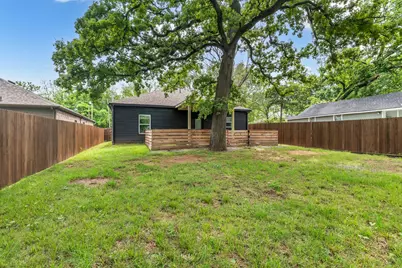 2315 W Bond Street, Denison, TX 75020 - Photo 30