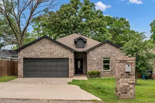 2315 W Bond St, Denison, TX 75020 - Photo 2