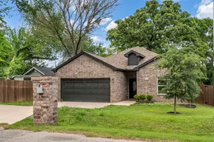 2315 W Bond St, Denison, TX 75020 - Photo 1