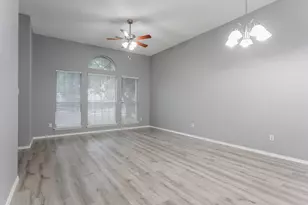 3206 Weirgate Ct, Grand Prairie, TX 75052 - Photo 4
