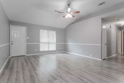 3206 Weirgate Court, Grand Prairie, TX 75052 - Photo 8