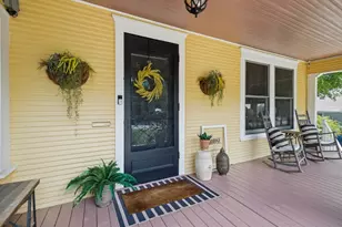 716 W Oak St, Denton, TX 76201 - Photo 2