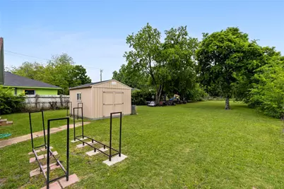 1109 N Jim Miller Road, Dallas, TX 75217 - Photo 18