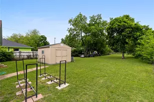 1109 N Jim Miller Rd, Dallas, TX 75217 - Photo 18