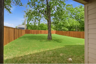 521 W Walker Street, Denison, TX 75020 - Photo 36