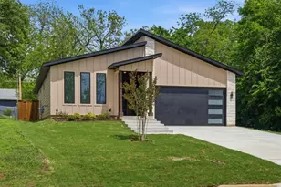 521 W Walker St, Denison, TX 75020 - Photo 1