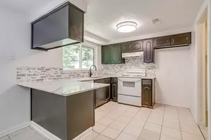 113 Quail Creek Dr, Crowley, TX 76036 - Photo 14