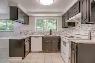 113 Quail Creek Dr, Crowley, TX 76036 - Photo 16