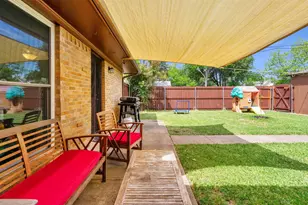 2949 Maydelle Ln, Farmers Branch, TX 75234 - Photo 16