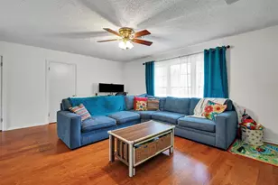2949 Maydelle Ln, Farmers Branch, TX 75234 - Photo 8