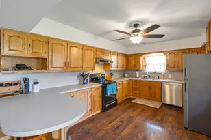 2949 Maydelle Ln, Farmers Branch, TX 75234 - Photo 4