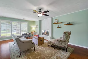 2949 Maydelle Ln, Farmers Branch, TX 75234 - Photo 22