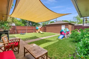 2949 Maydelle Ln, Farmers Branch, TX 75234 - Photo 38
