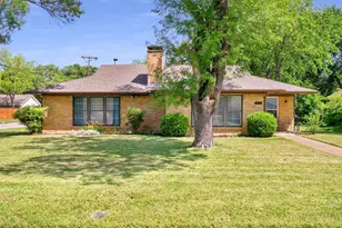 2949 Maydelle Ln, Farmers Branch, TX 75234 - Photo 18