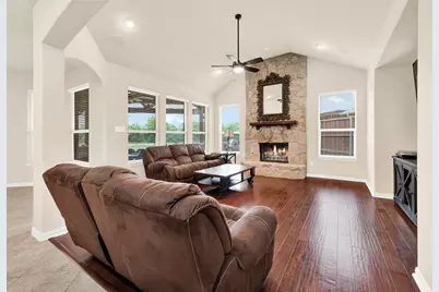 2524 Saddlehorn Drive, Little Elm, TX 75068 - Photo 10