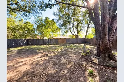 1233 Steinburg Lane, Fort Worth, TX 76134 - Photo 14