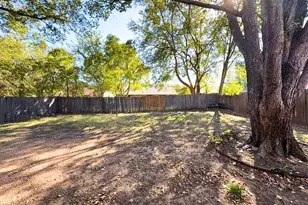 1233 Steinburg Ln, Fort Worth, TX 76134 - Photo 14
