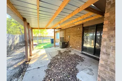 1233 Steinburg Lane, Fort Worth, TX 76134 - Photo 12