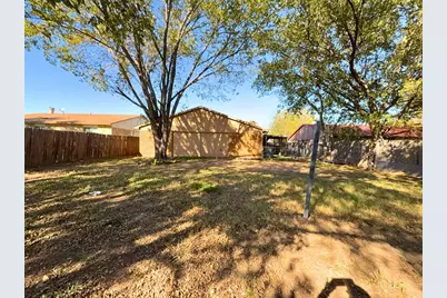1233 Steinburg Lane, Fort Worth, TX 76134 - Photo 14