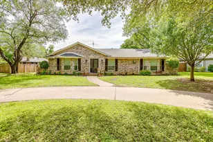 802 Shady Creek Dr, Cleburne, TX 76033 - Photo 4