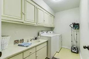9310 Waterview Dr, Dallas, TX 75218 - Photo 24