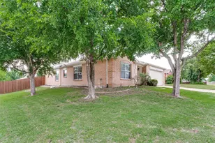4501 Claret Ct, Denton, TX 76226 - Photo 2