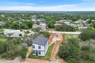 2222 Cedarwood Trail, Granbury, TX 76048 - Photo 18