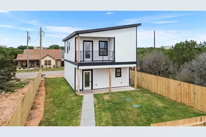 2222 Cedarwood Trail, Granbury, TX 76048 - Photo 16