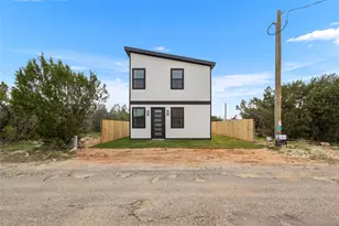 2222 Cedarwood Trail, Granbury, TX 76048 - Photo 12