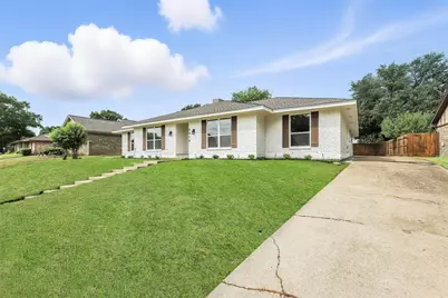 6916 Winchester Place, Fort Worth, TX 76133 - Photo 2