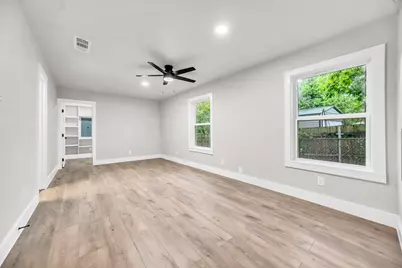 831 Glen Arbor Drive, Dallas, TX 75241 - Photo 20
