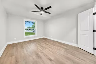 831 Glen Arbor Dr, Dallas, TX 75241 - Photo 30