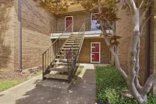 2505 Wedglea Dr, Dallas, TX 75211 - Photo 2