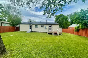 414 Goodyear St, Irving, TX 75062 - Photo 24