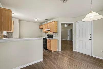 717 Oak Park Drive, Azle, TX 76020 - Photo 8
