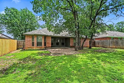 717 Oak Park Drive, Azle, TX 76020 - Photo 24