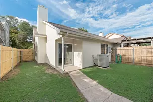 4911 Clover Haven St, Dallas, TX 75227 - Photo 22