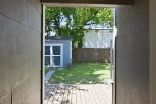 105 Anderson St, Burleson, TX 76028 - Photo 24