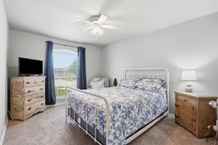 924 Crowder Dr, Crowley, TX 76036 - Photo 18