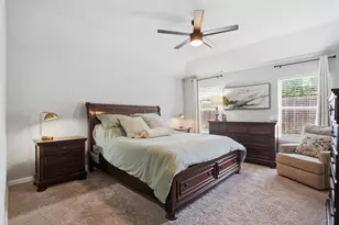 924 Crowder Dr, Crowley, TX 76036 - Photo 14