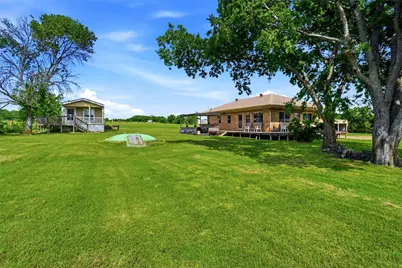 8983 W Odneal Road, Krum, TX 76249 - Photo 2