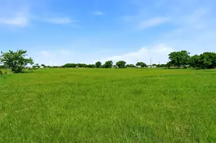 8983 W Odneal Rd, Krum, TX 76249 - Photo 26