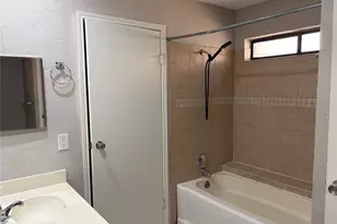 112 Cinnamon Ln, Euless, TX 76039 - Photo 8